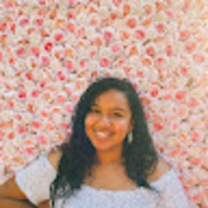 Meet your Posher, Cinthya